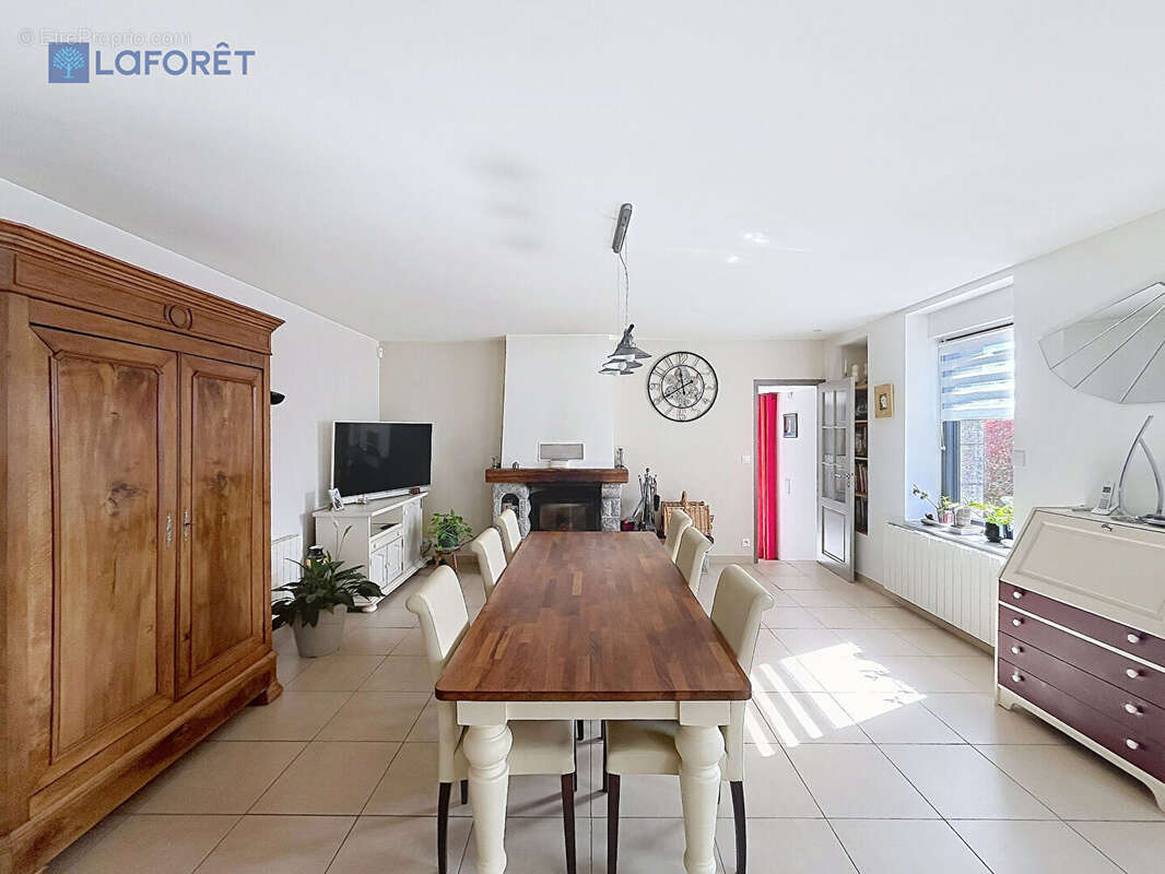BIGNAN - Maison 240m², 4 suites parentales - photo 2