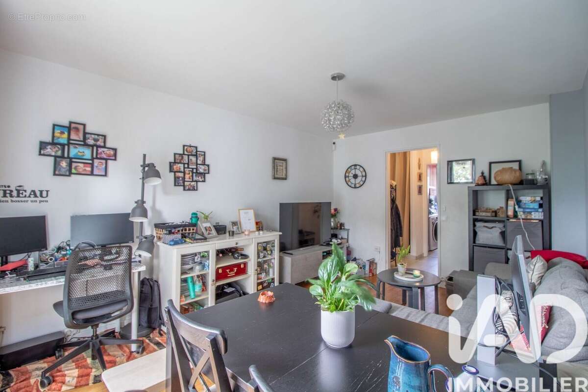 Photo 2 - Appartement à RUEIL-MALMAISON