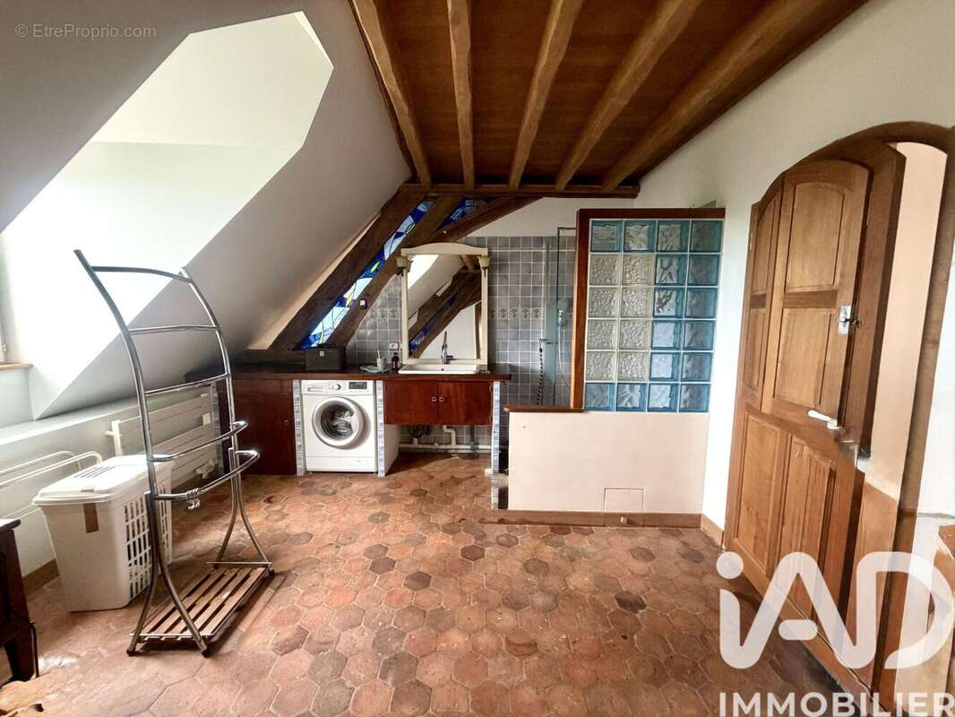 Appartement 62 m² à Sens  - photo 8
