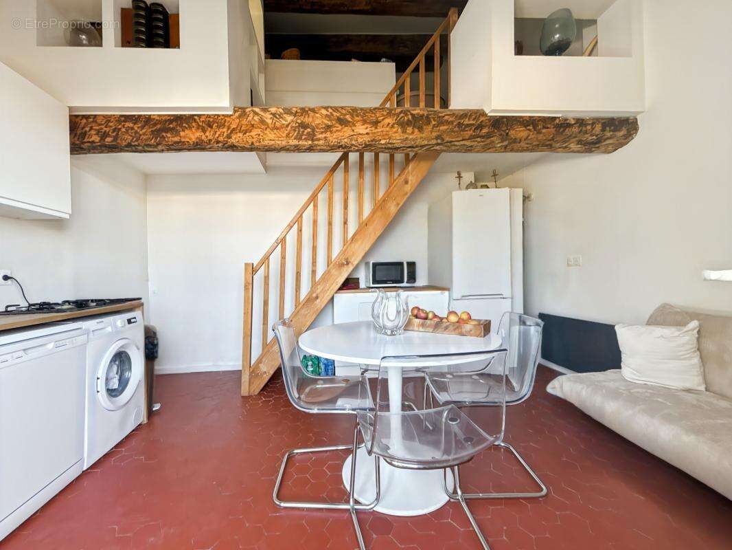 Maison à QUARANTE