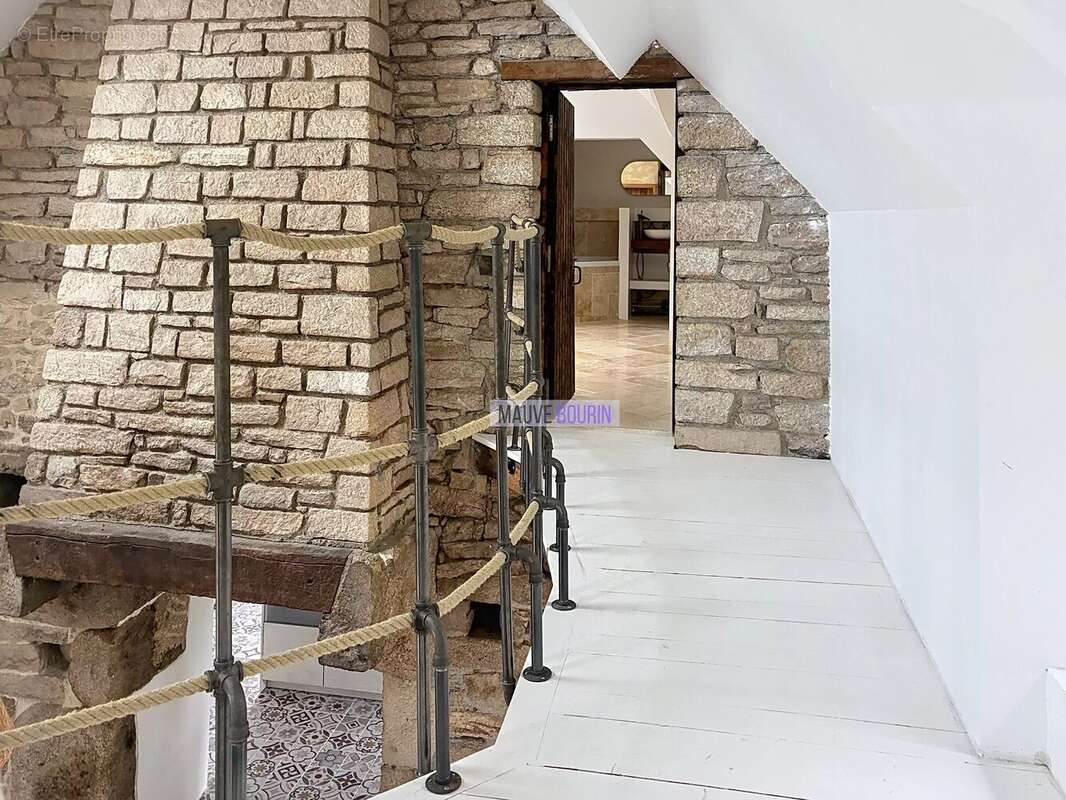 Maison 190 m² à Saint-Nolff  - photo 10
