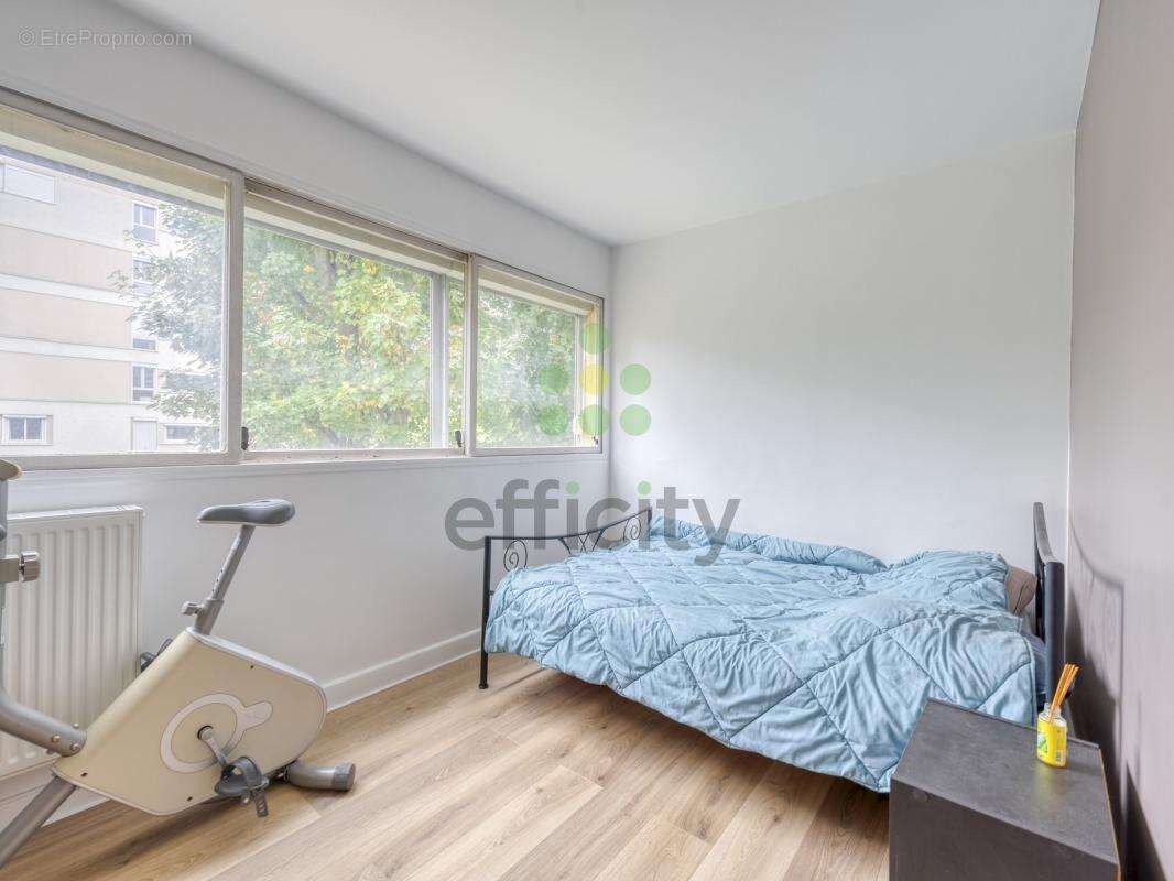 Appartement à COMBS-LA-VILLE