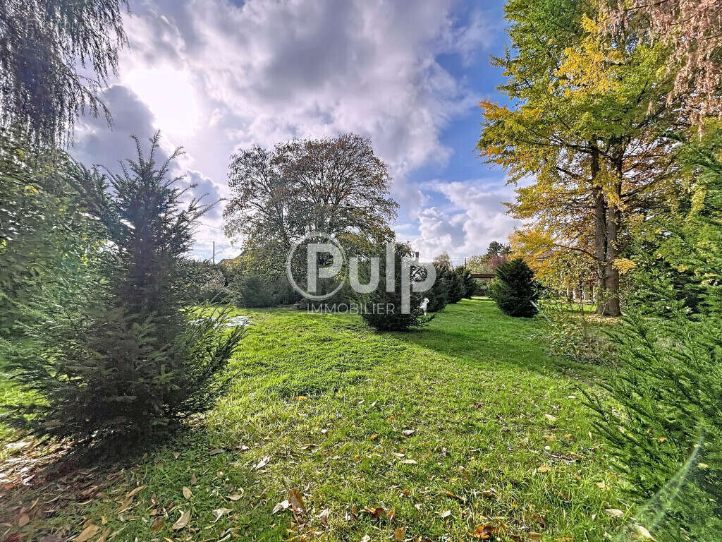 Maison à BEUVRY-LA-FORET