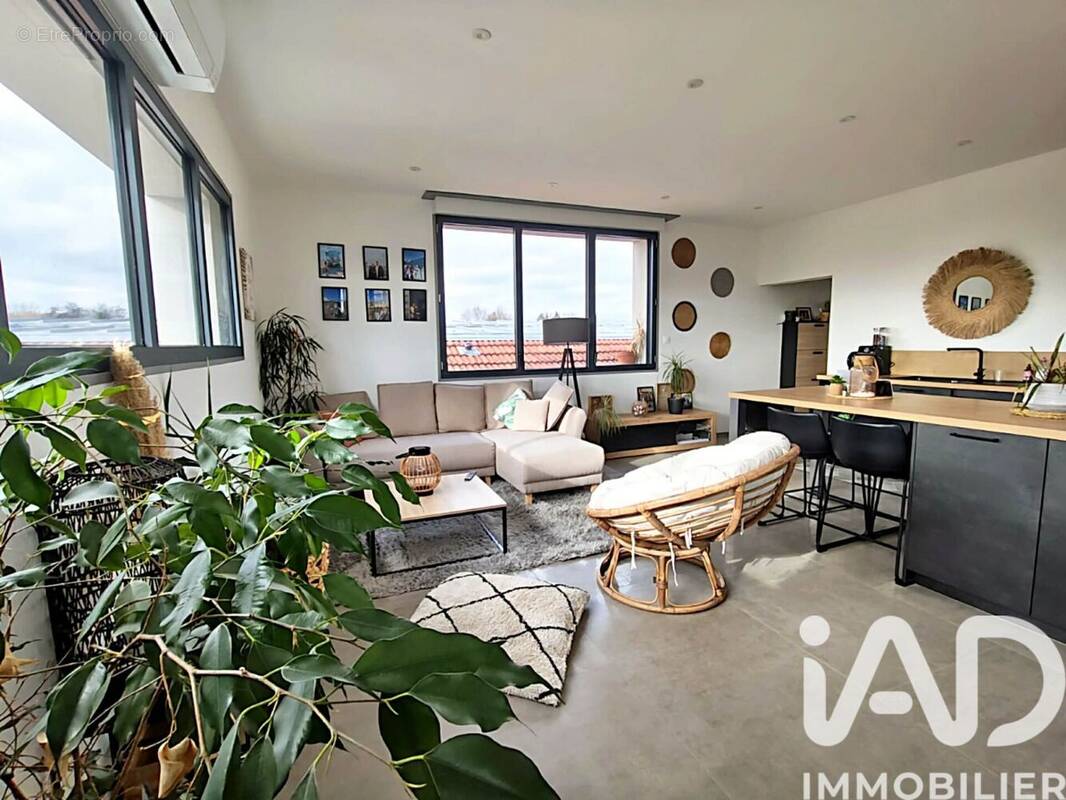 Photo 1 - Commerce à SAINT-ANDRE-LES-VERGERS