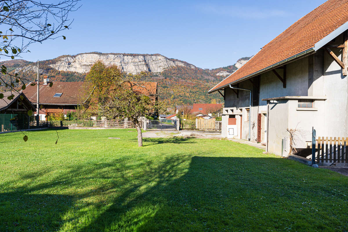 Maison à SAINT-PIERRE-EN-FAUCIGNY