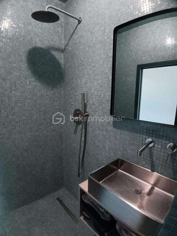 Appartement à FORCALQUIER