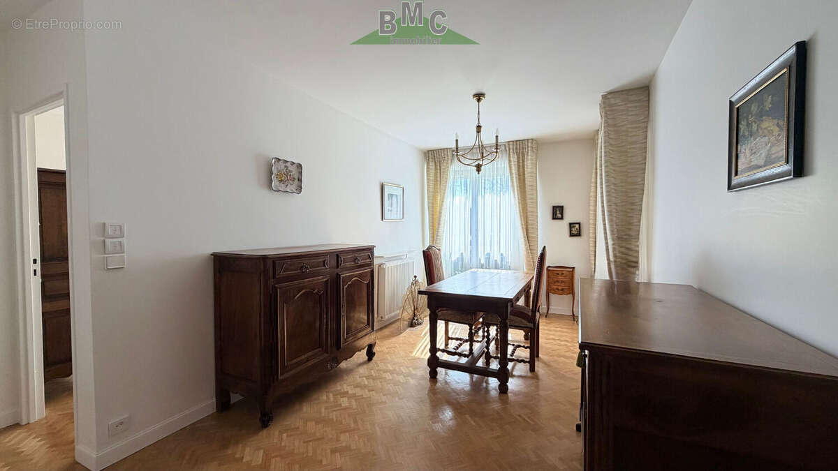 Appartement à LE PLESSIS-BOUCHARD