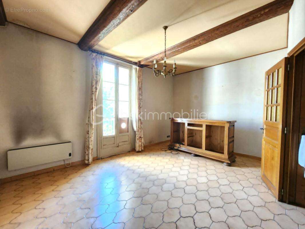 SOUS OFFRE D'ACHAT Maison de village 130 m² + grand grenier aménageable, garage et terrasse – Investissement ou Projet Familial  - photo 13