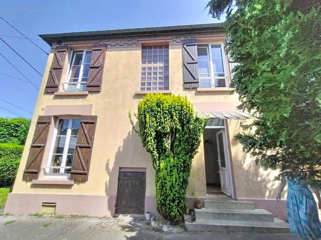 Photo 1 - Maison à MONTDIDIER