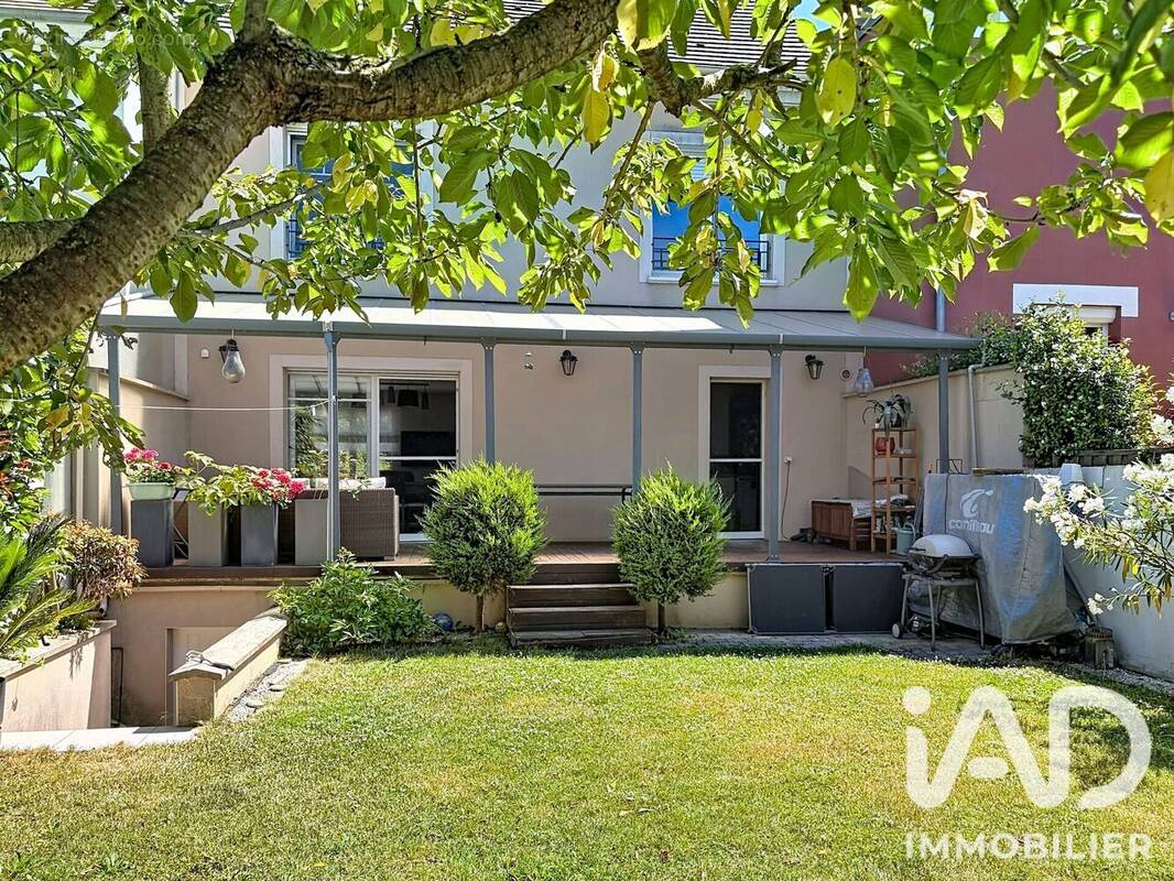 Photo 1 - Maison à CLAMART