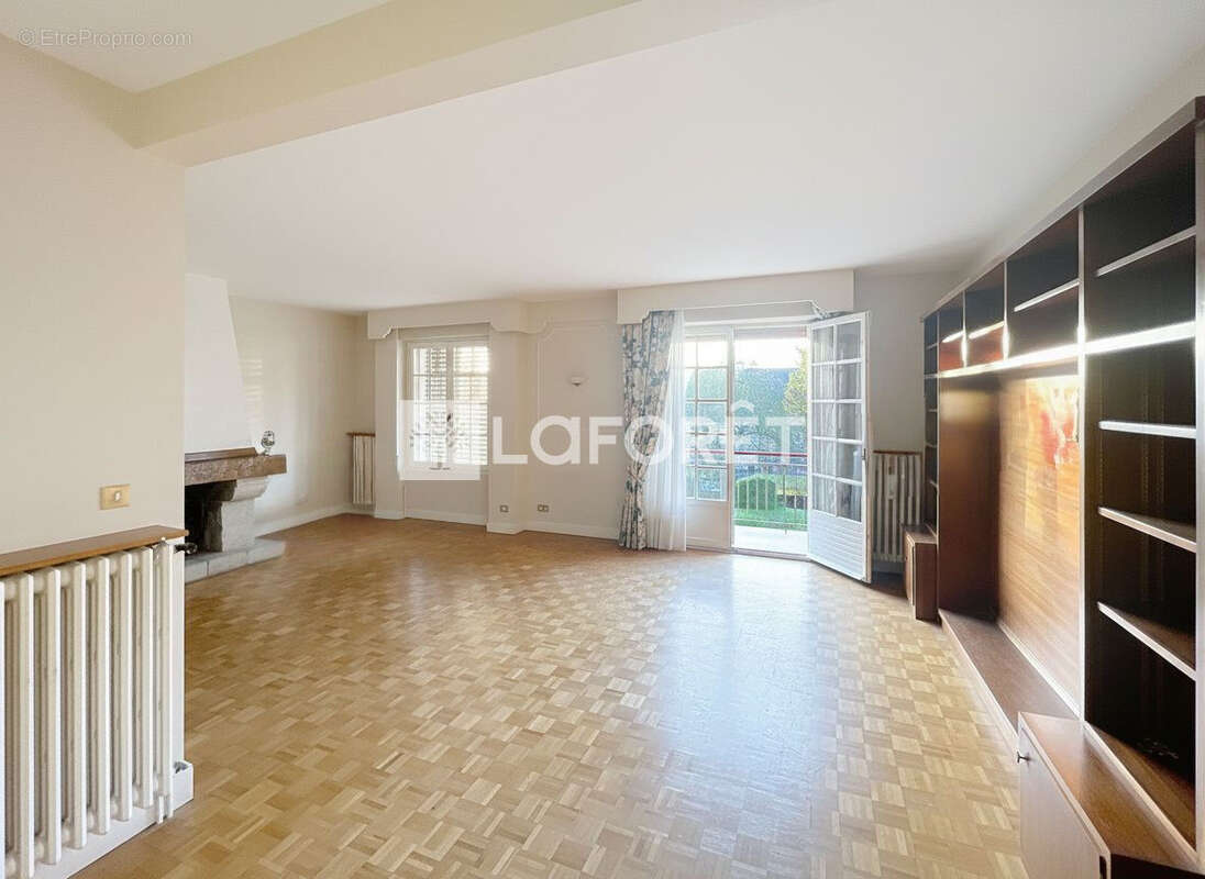 Maison Cesson Sevigne 8 pièces - 138m2 ( centre ville - La Hublais - Beausoleil ) - photo 3