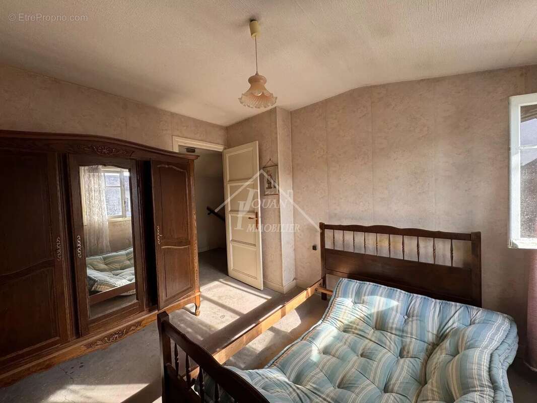 Maison à DOMPIERRE-SUR-BESBRE