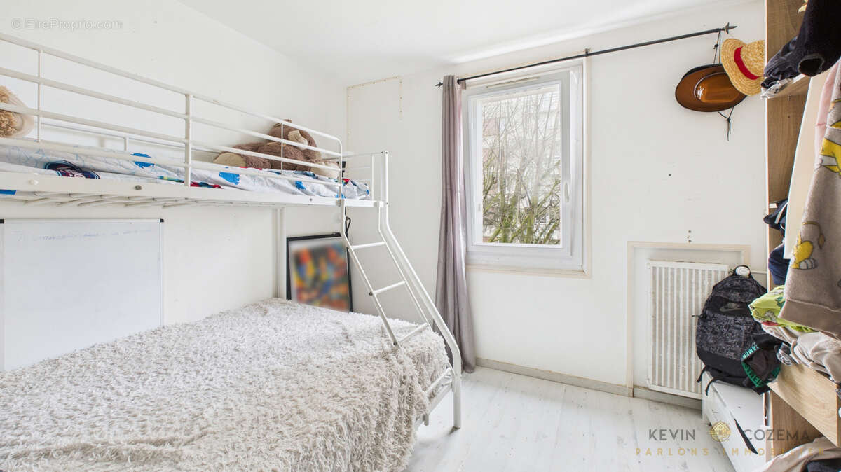 Appartement 3 pièces 70m2 - Proche Gare RER  D - photo 6