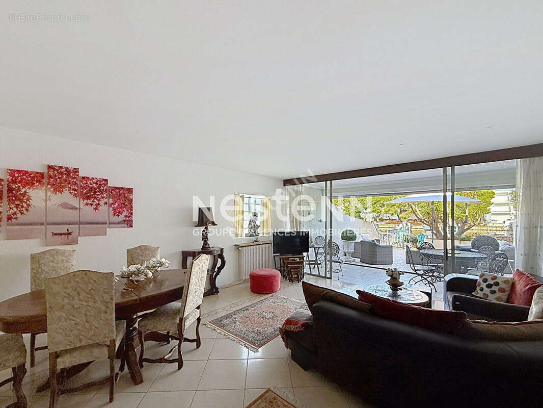 Port Camargue belle Marina de type P5 avec Appontement de 5.38M sur 15M - photo 8
