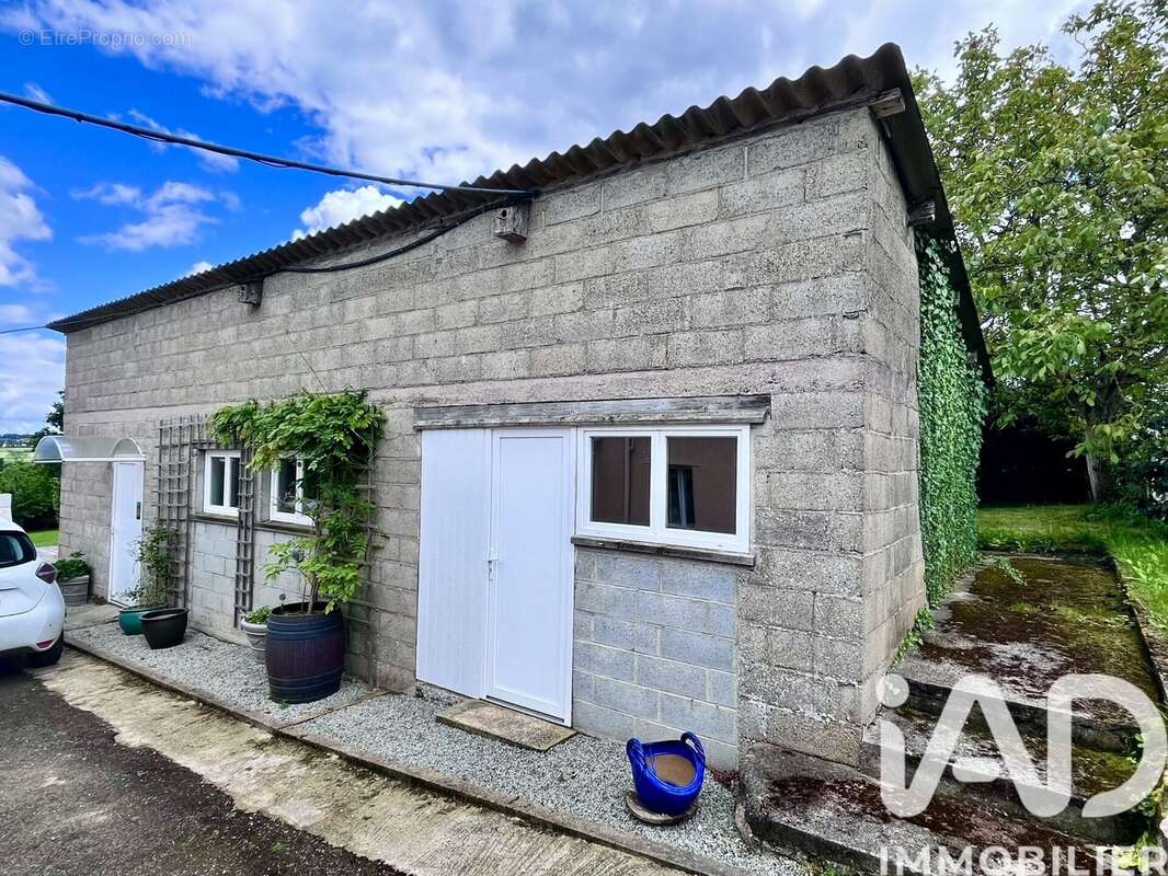 Photo 3 - Maison à SAINT-CARADEC