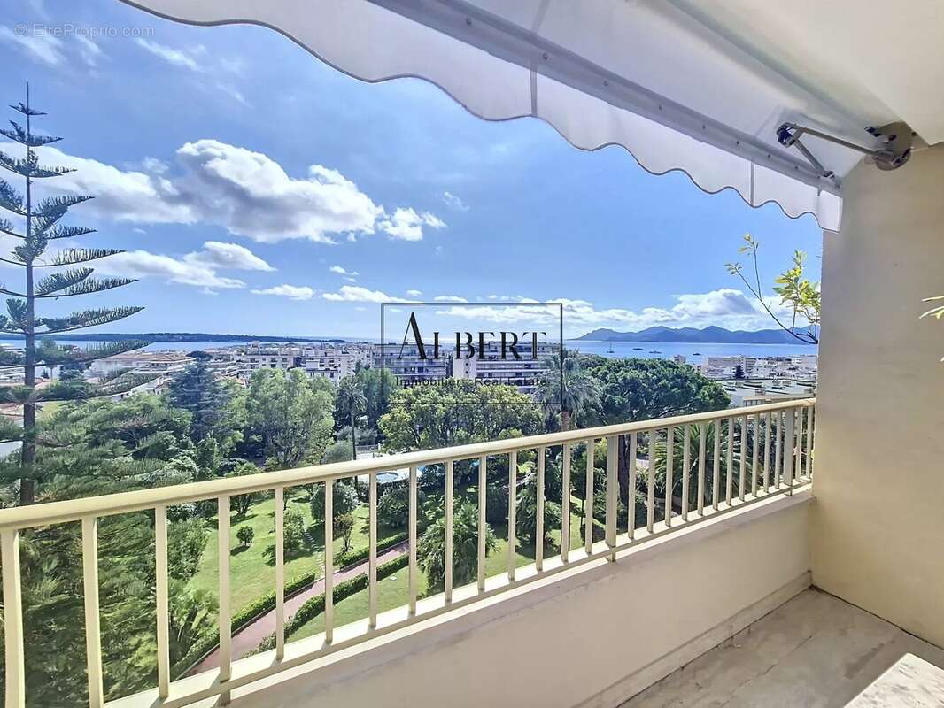 Appartement à CANNES