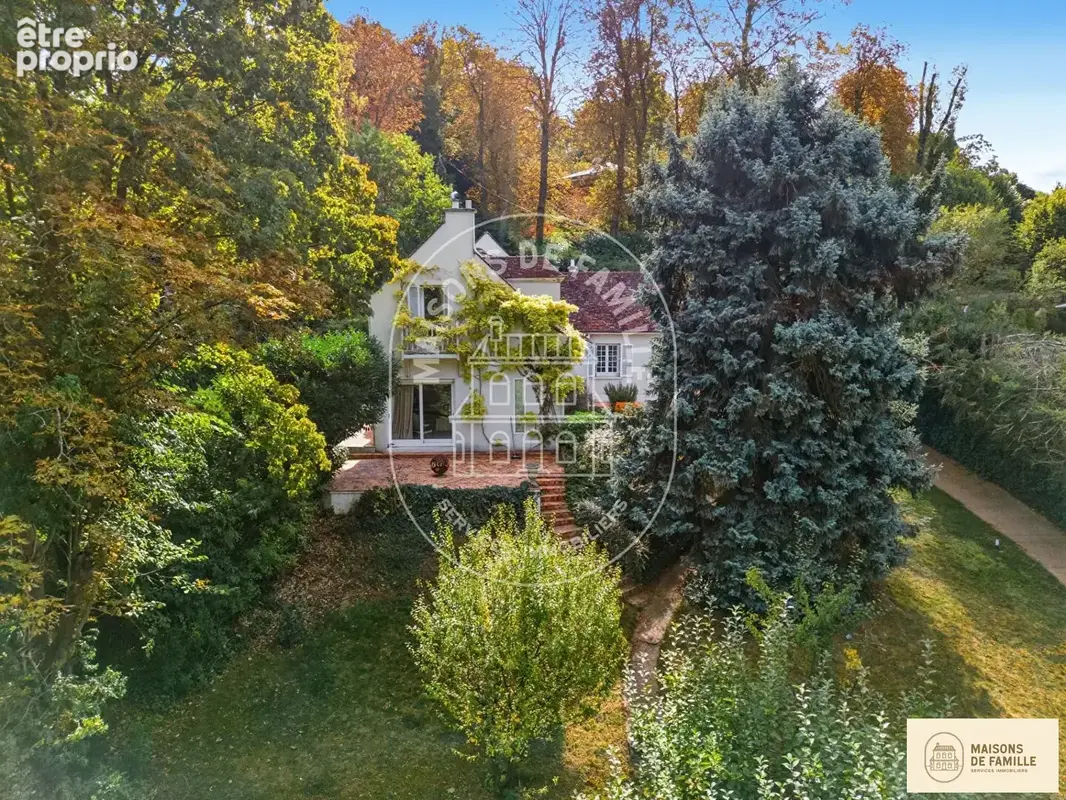 Photo Maison à Rueil-Malmaison au prix de 2 000 000€