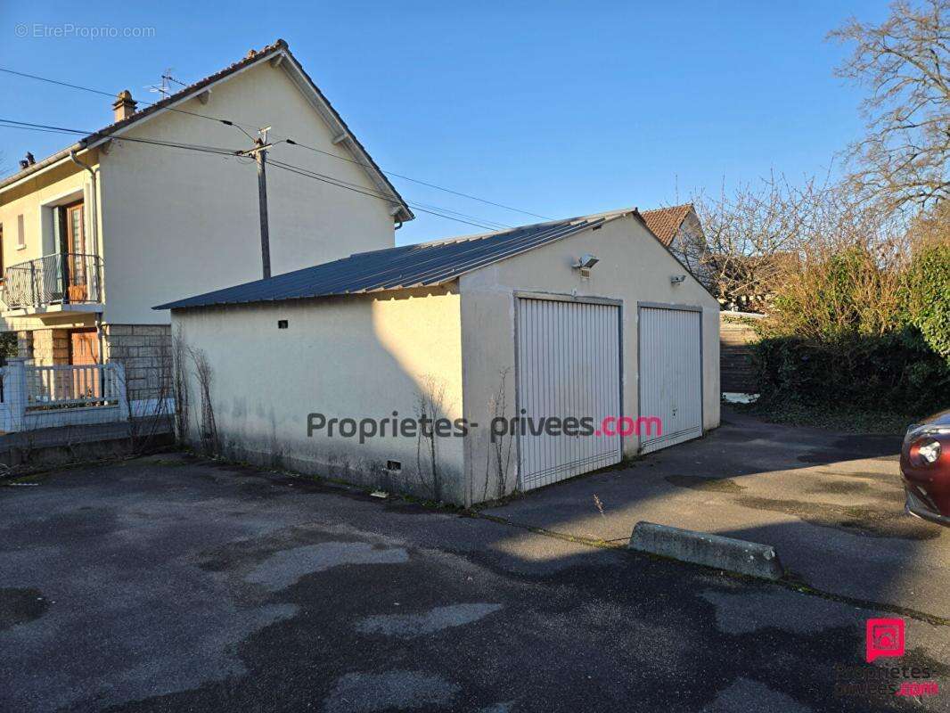 Appartement 4 Pièces avec Jardin Privatif et Garage à Sainte-Geneviève-des-Bois - photo 15