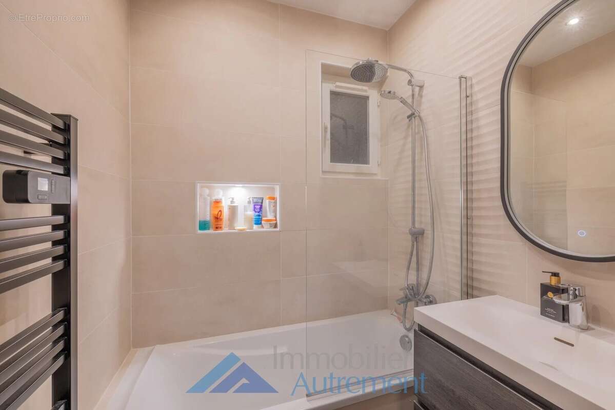Appartement à MARSEILLE-8E
