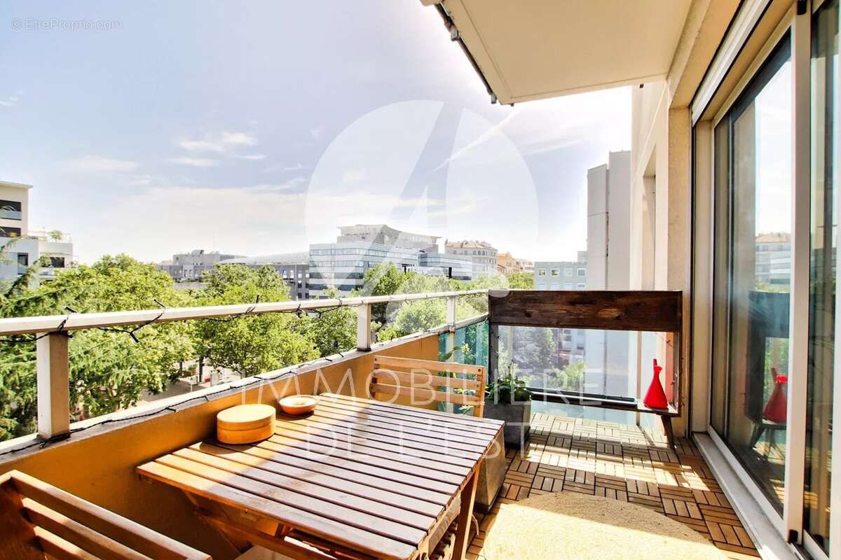 Appartement à LYON-8E