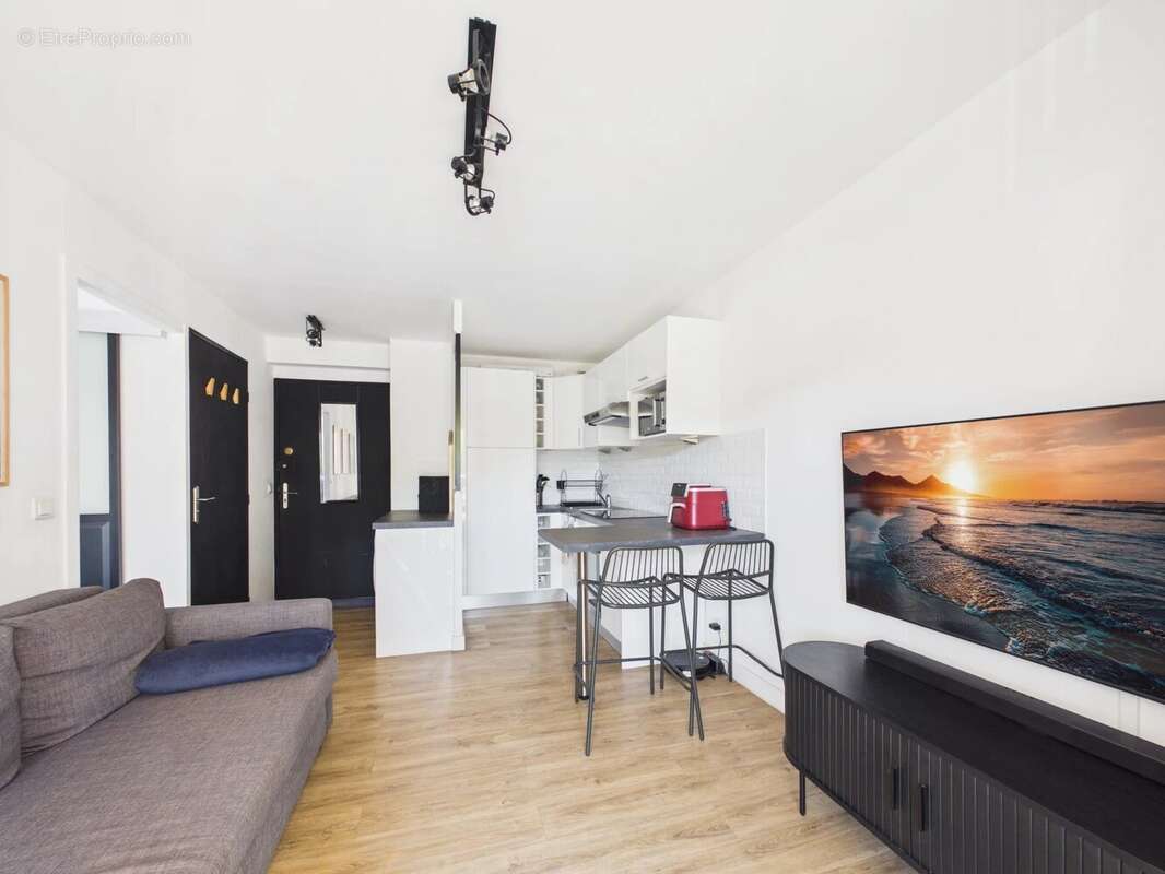 Appartement à VALLAURIS