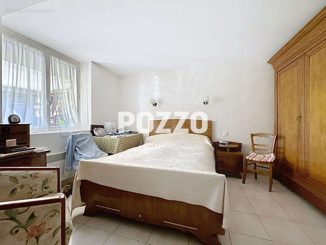 Maison à SAINT-JEAN-LE-THOMAS