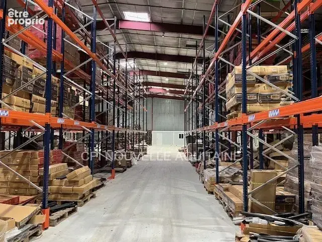 Commerce 2018 m² à La Couronne  - photo 2