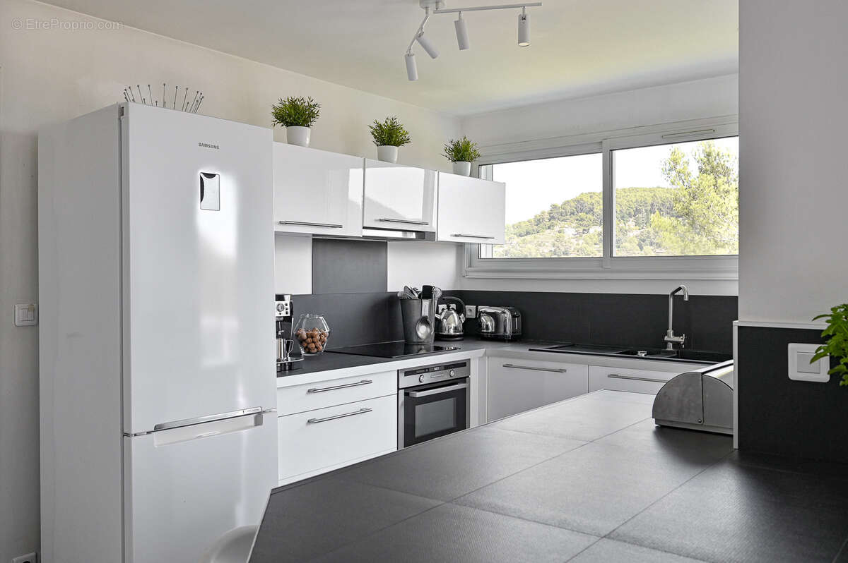 Maison à SOLLIES-TOUCAS