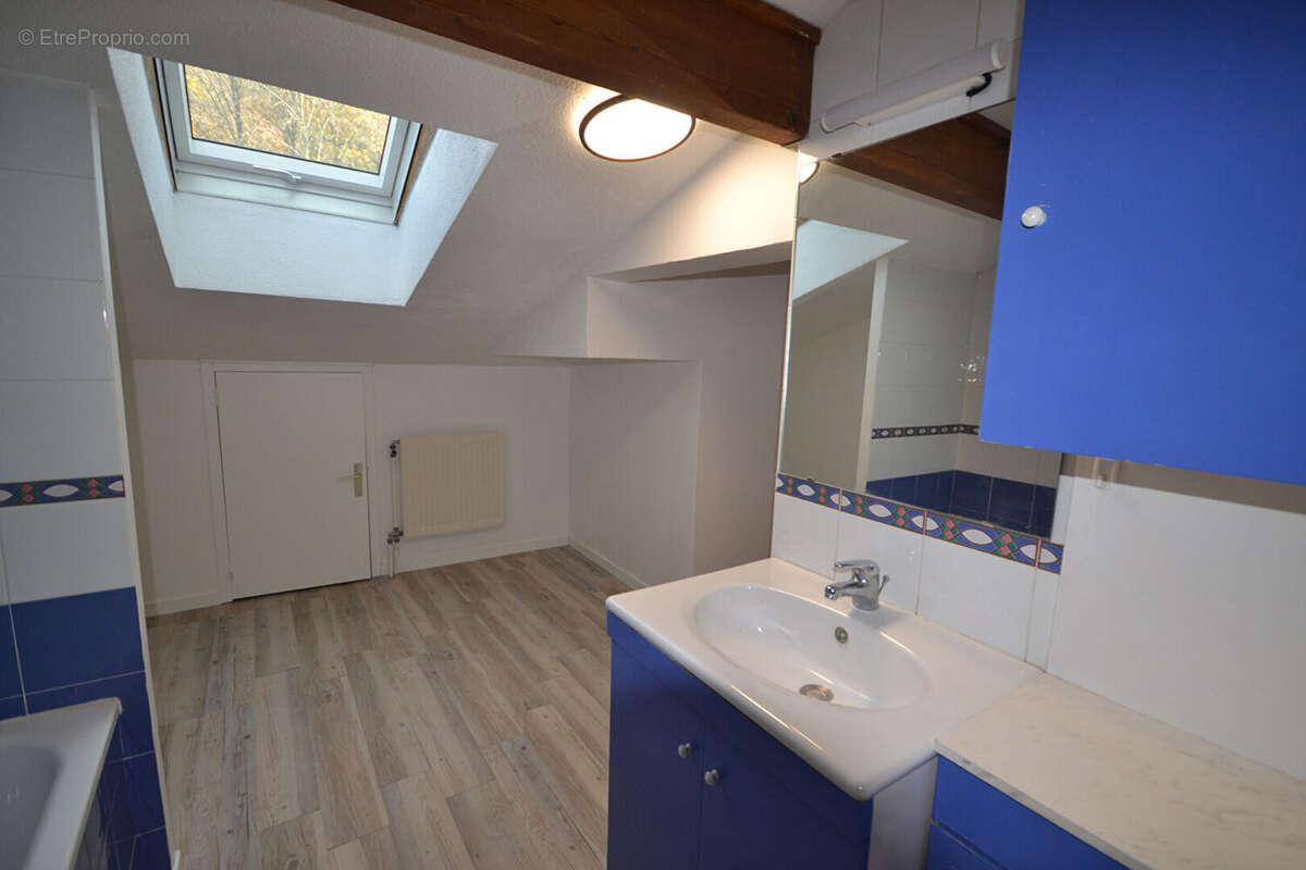 Appartement à AIX-LES-BAINS