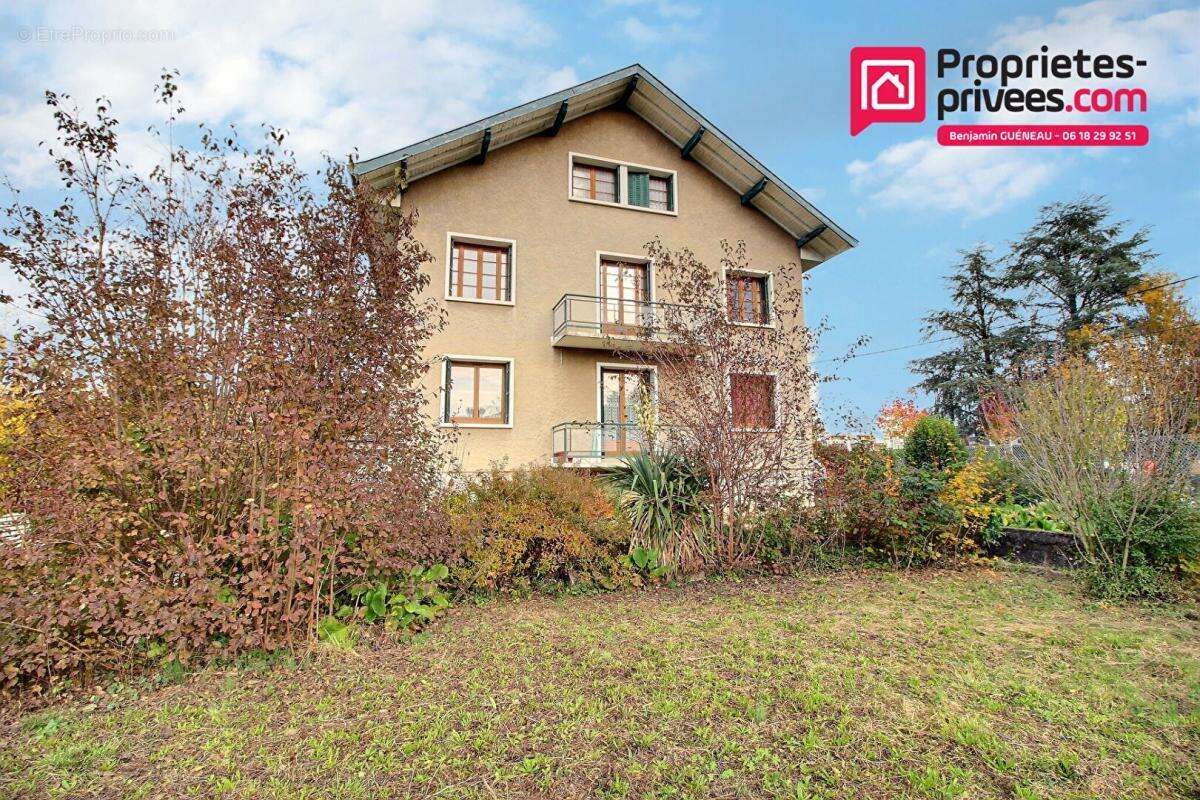 Appartement à AIX-LES-BAINS