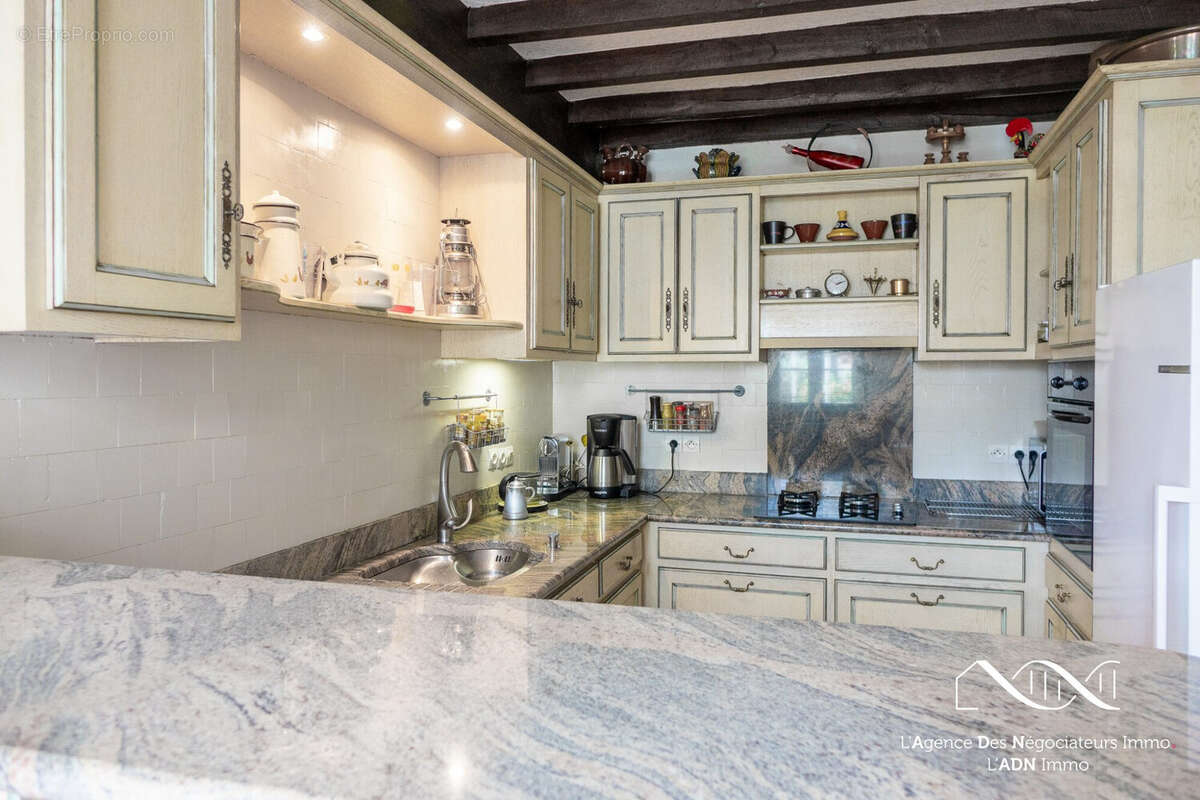 Maison à SAINT-MARTIN-D'ABBAT