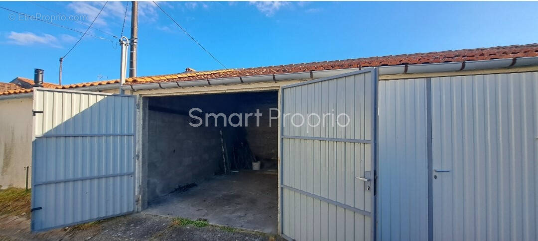 Parking à ROCHEFORT