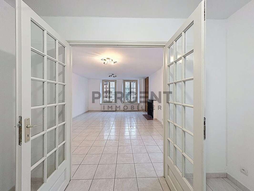 Appartement à CHARLEVILLE-MEZIERES