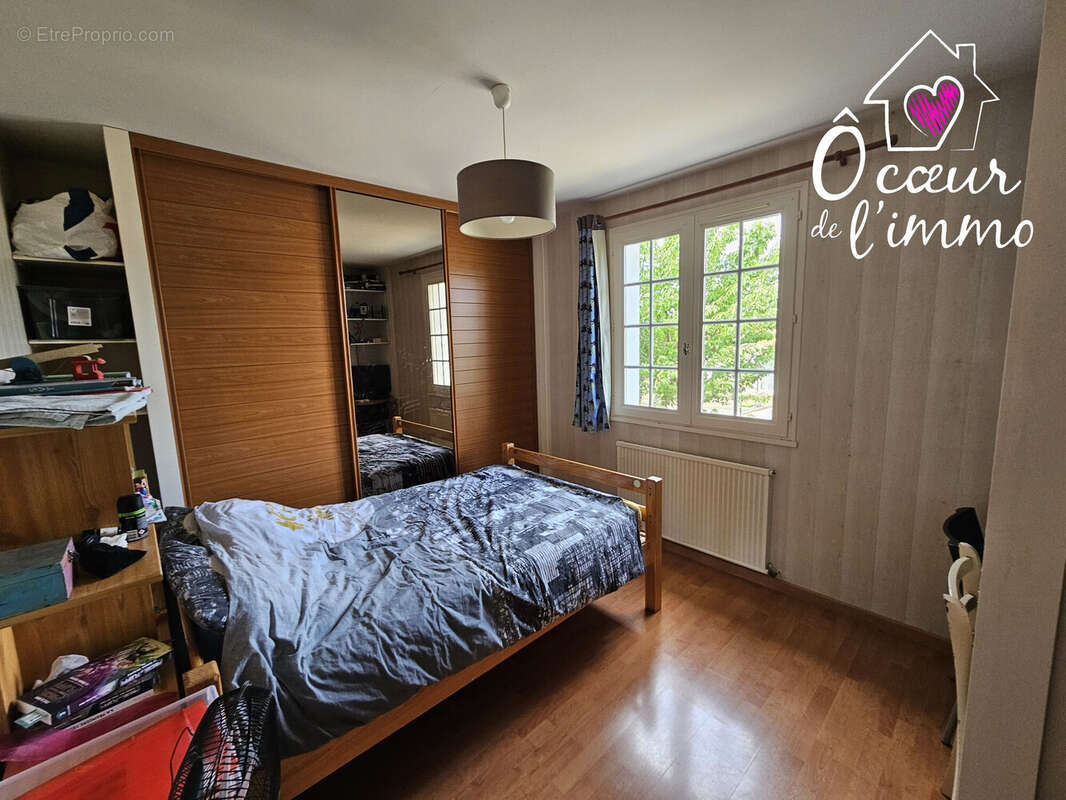 Maison 105 m² à Vezins  - photo 5