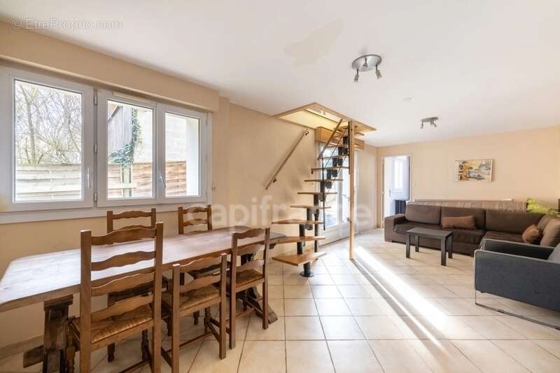 Maison 144m2 de 6 pièces + Un Rez de jardin de 43 m2 de 2 pièces SOISY SOUS MONTMORENCY (95) - photo 13