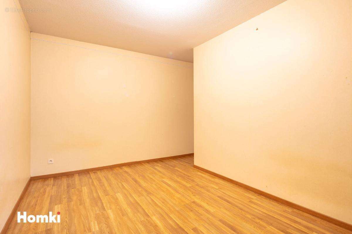 Appartement T4 de 88 m² à Grenoble 38000, Rue des 400 Couverts - photo 10