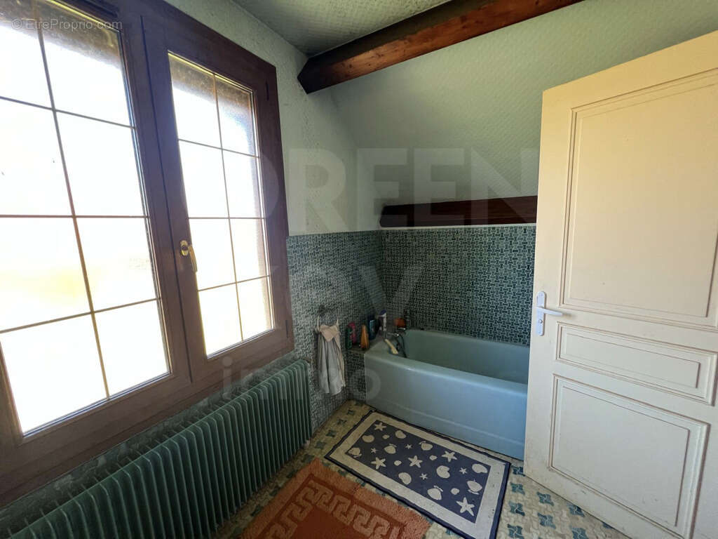Maison à LAVAU