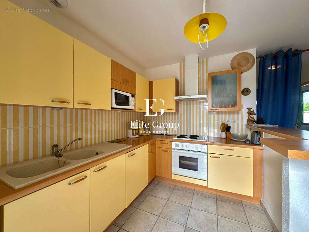 Maison à PORT-DES-BARQUES