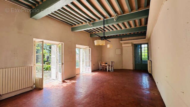 Maison à VAISON-LA-ROMAINE