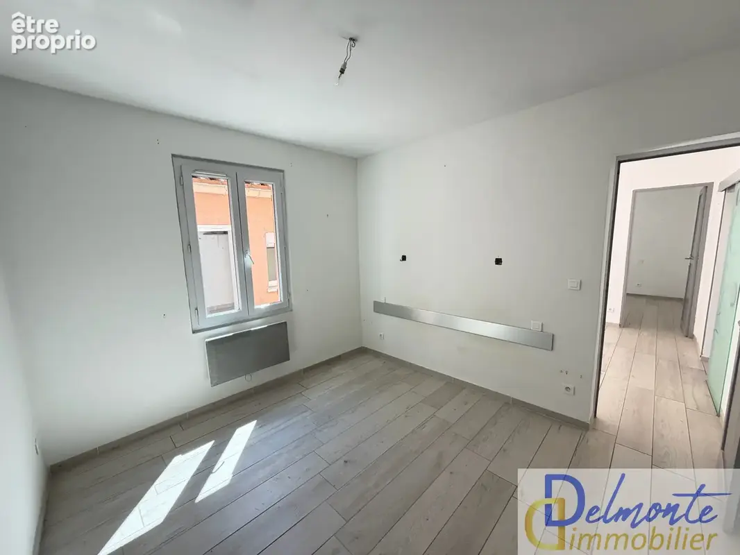 A vendre - maison t4 avec dependance et stationnements - photo 9