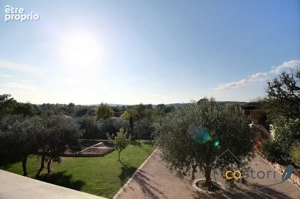 Maison 300 m² à Trans-En-Provence  - photo 2