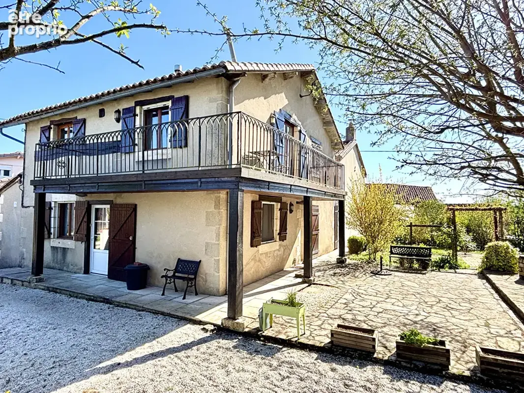 Maison à VENTOUSE