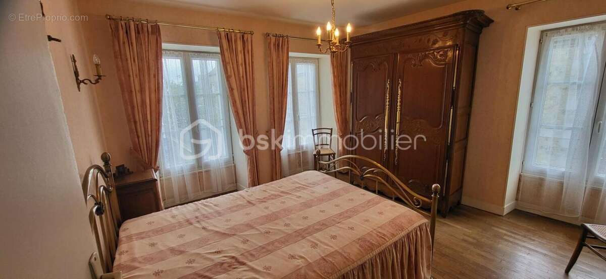 Maison à LANDELLES-ET-COUPIGNY