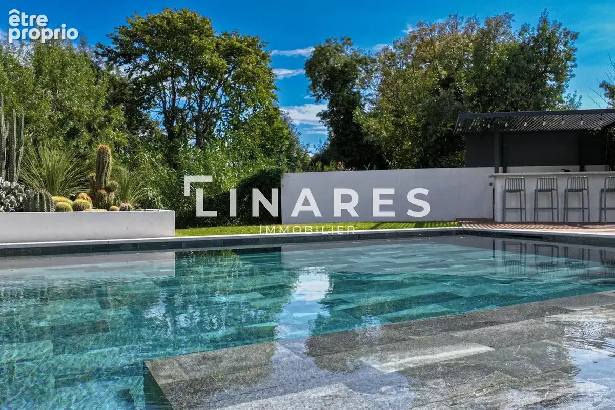LA PRESTIGIEUSE - Villa T5 de 310m² - Piscines intérieure et extérieure - Salle de sport  - Cuisine d'été - Jardin 990m² - 13420 - photo 2