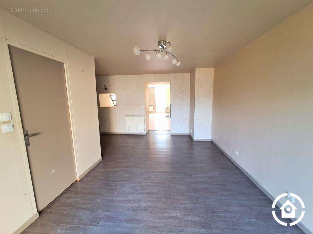 Maison à SAINTE-SEVERE