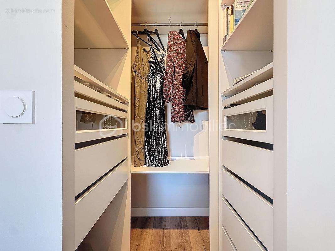 Appartement à SAINT-BRES