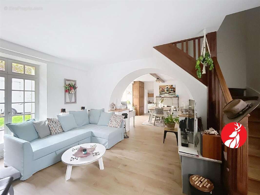 Maison à MILLY-LA-FORET