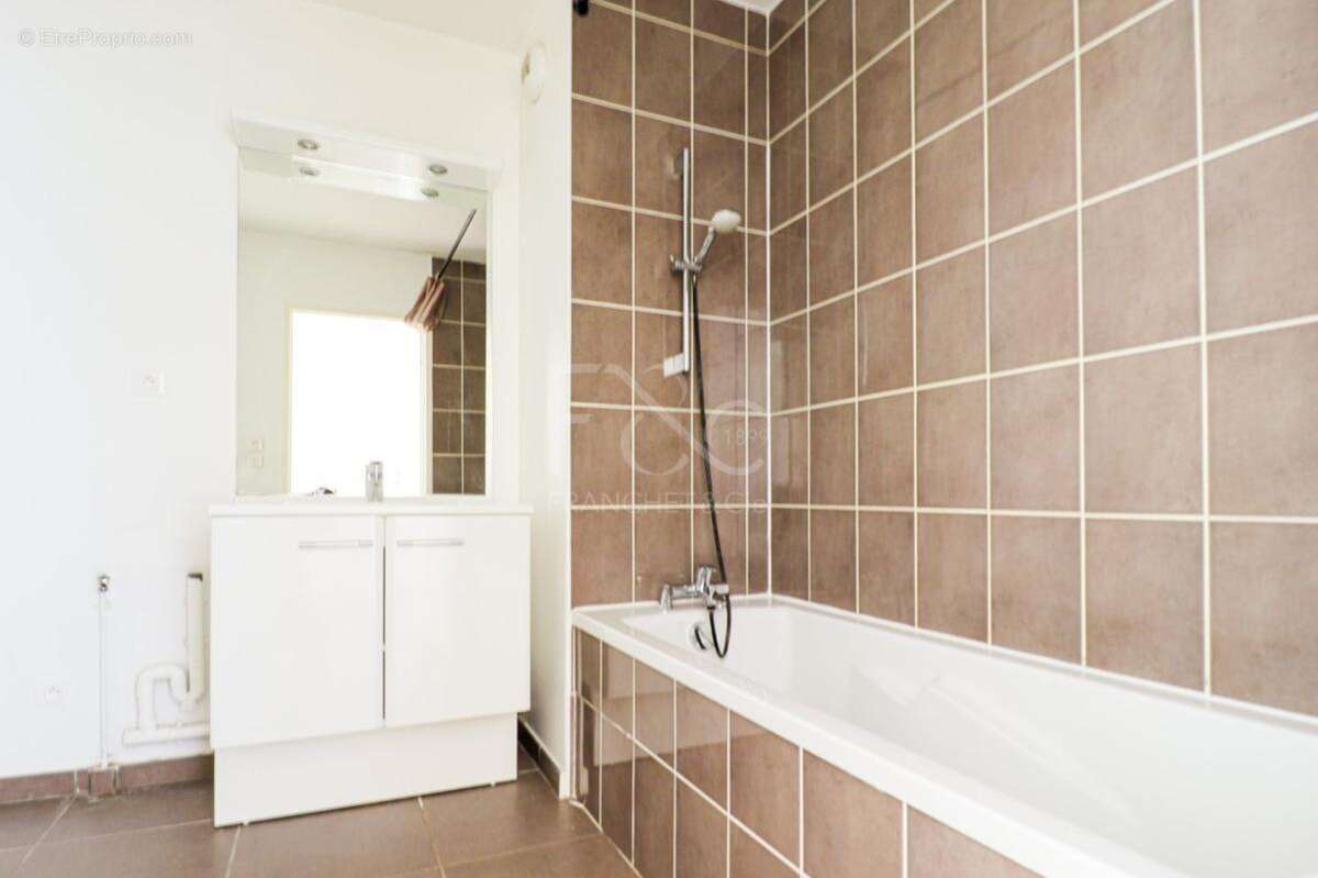 Appartement à LYON-7E