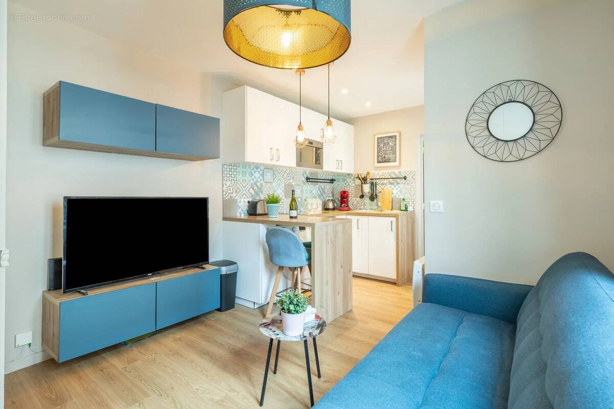 Appartement à PARIS-17E