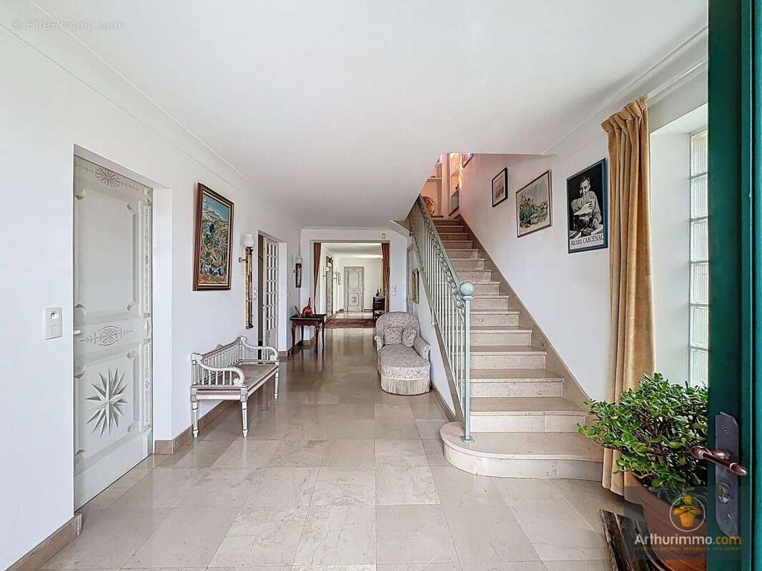 Maison à SALLES-DE-BELVES